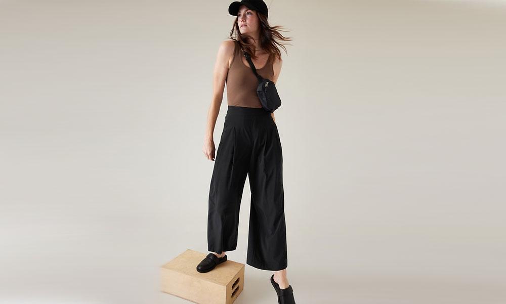 We've never seen pleated pants look quite so cool.